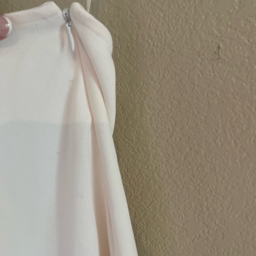 Chic Off-Shoulder Ruffle Top - Picture 4 of 4